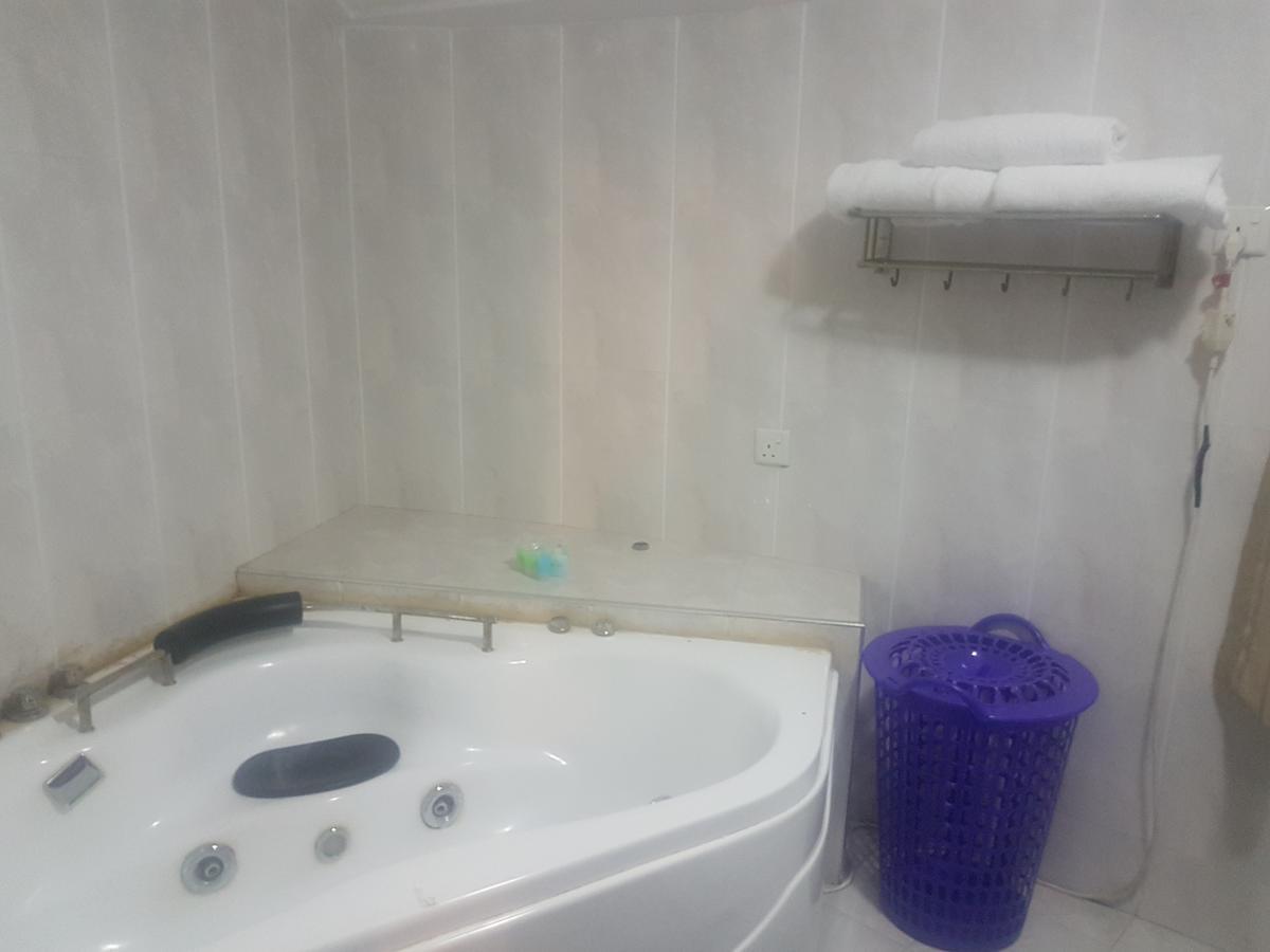 Mariam Hotel Tamale Kültér fotó